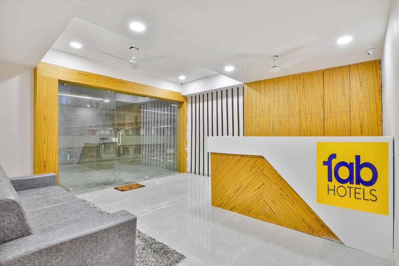 Fabhotel Parkland A Ahmedabad Luaran gambar