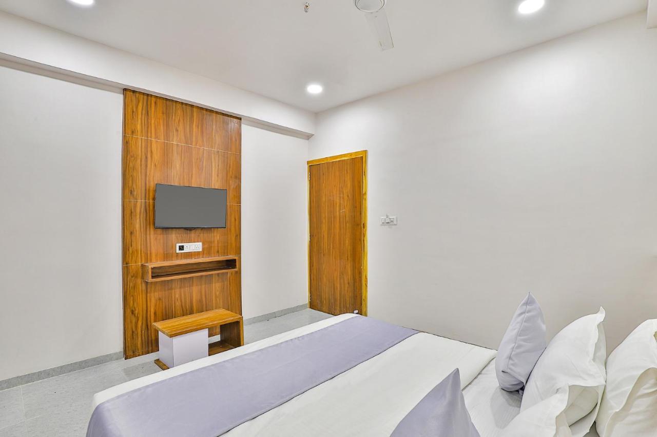 Fabhotel Parkland A Ahmedabad Luaran gambar